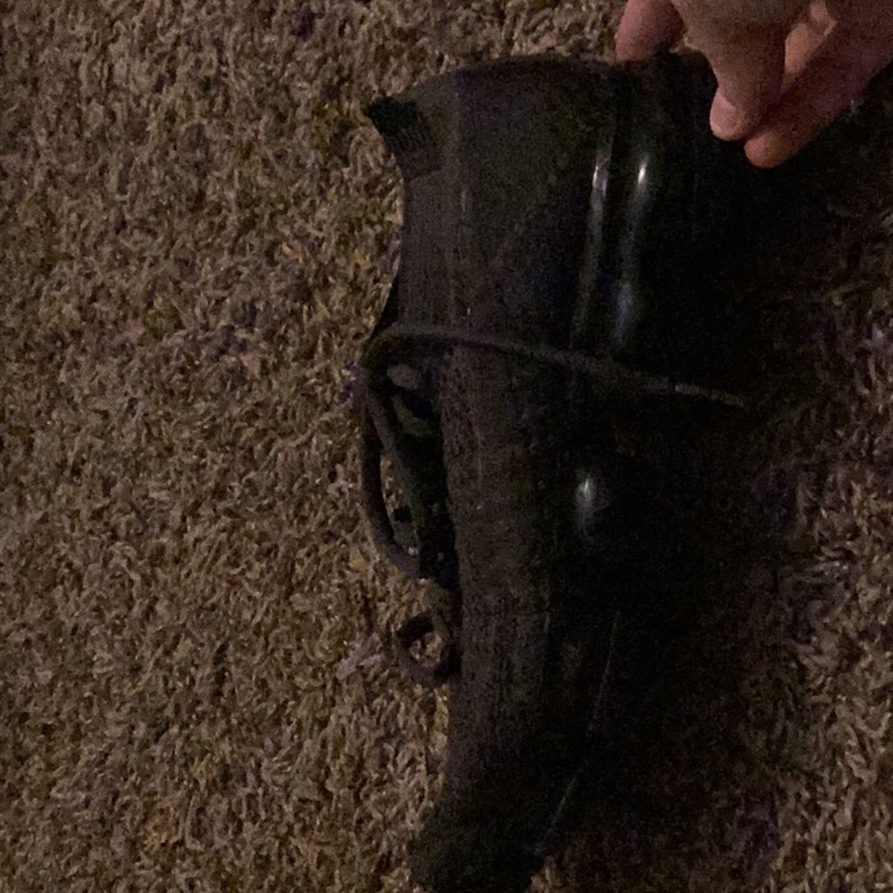 Black Nike Vapor Max shoes